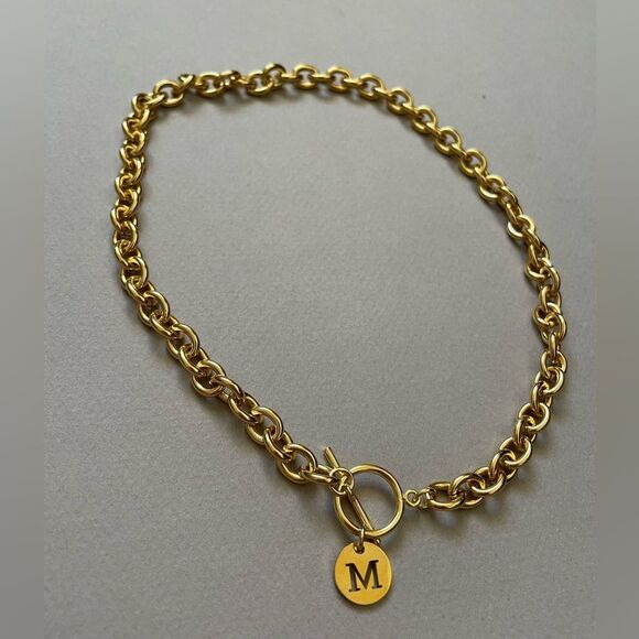 Gold Initial M Pendant Necklace A1372 - Picture 2 of 4